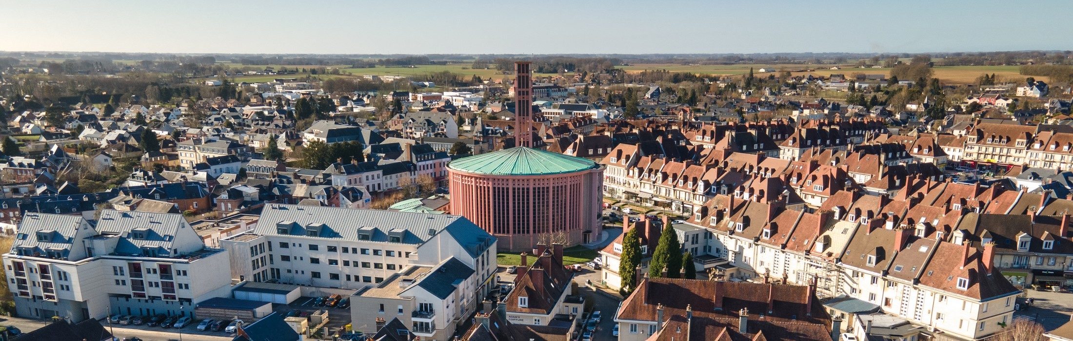 
Que faire sur Yvetot et ses alentours ? Découvrez toutes nos idées pour profiter de la capitale du Pays de Caux, de ses villages environnants et de sa 1