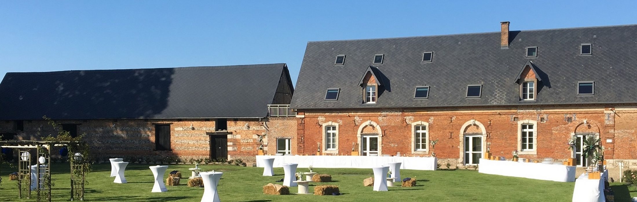 
En Normandie, au cœur de la Seine-Maritime, le Domaine de Valliquerville offre un cadre idyllique, intimiste et dépaysant à vos réceptions. En effet situé 1